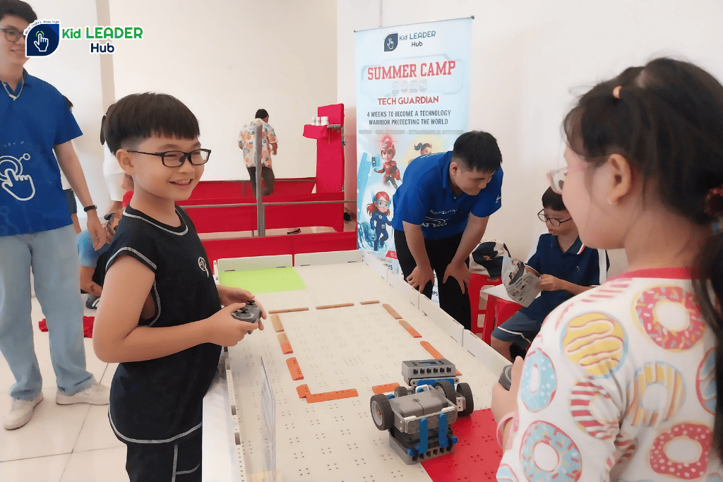 Kid Leader Hub Truyền Cảm Hứng Công Nghệ Cho Trẻ Tại Sunrise Central