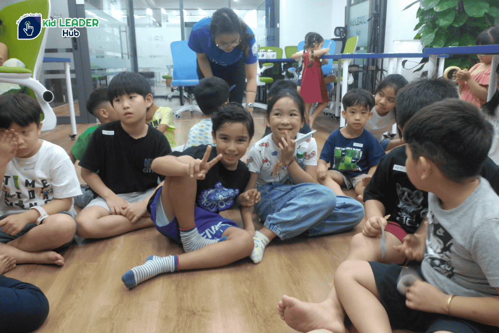 Phụ huynh và học sinh chia sẻ cảm nhận về workshop tiếng Anh Kid Leader Hub