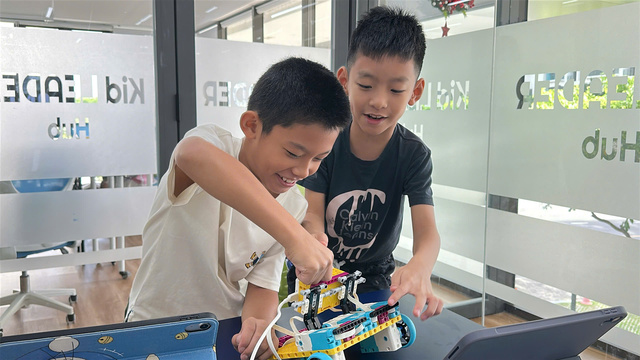 Lớp học 7–9 tuổi